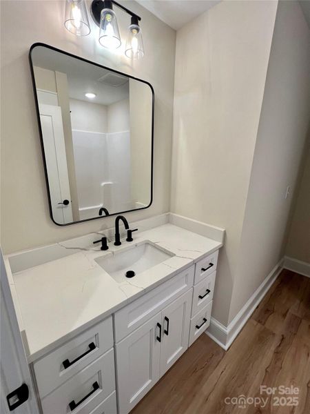 Ensuite Bathroom 4 - Upstairs