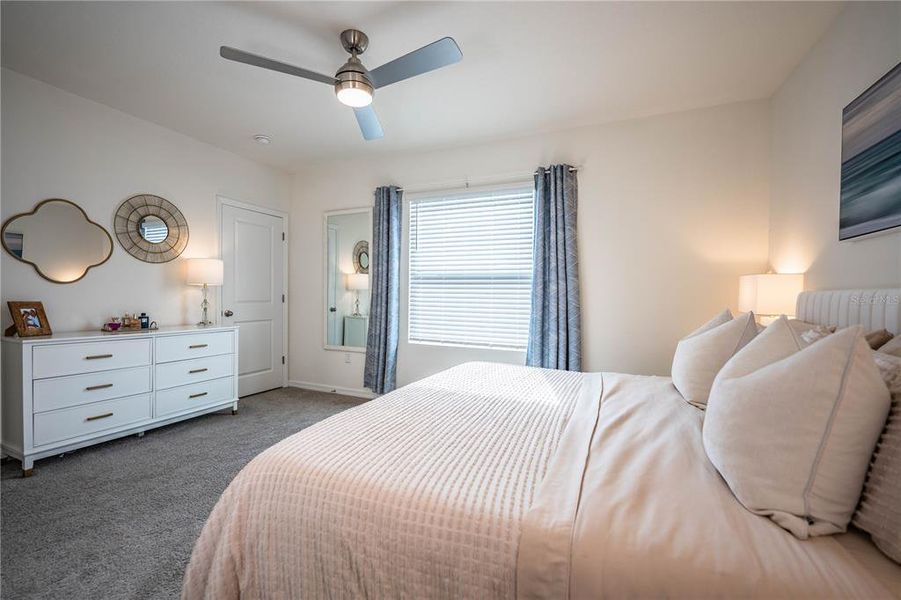 Furnished interior view inside a new home in , Plant City (Image 64).
