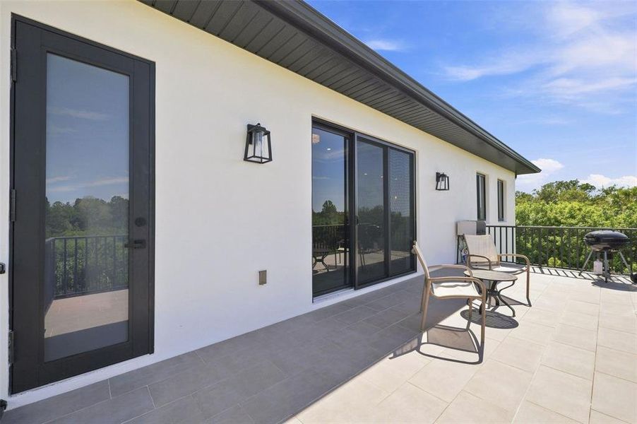 Exterior details and patio area of a home in , Port Richey (Image 29).