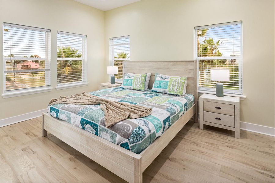 Furnished interior view inside a new home in , Galveston (Image 23).