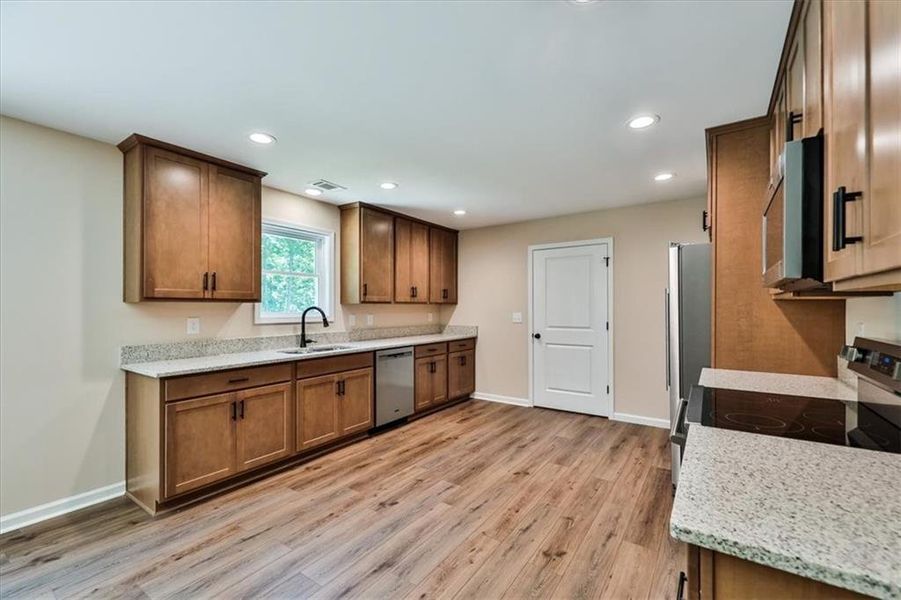 Furnished interior view inside a new home in , Rockmart (Image 13).