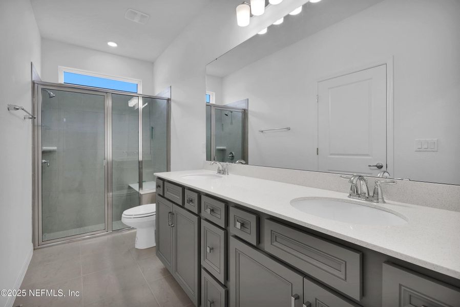 Furnished interior view inside a new home in Murray Farms, Middleburg (Image 9).