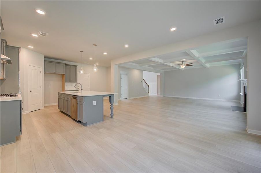 Spacious, unfurnished interior of a new home in Northcroft, Loganville (Image 11).
