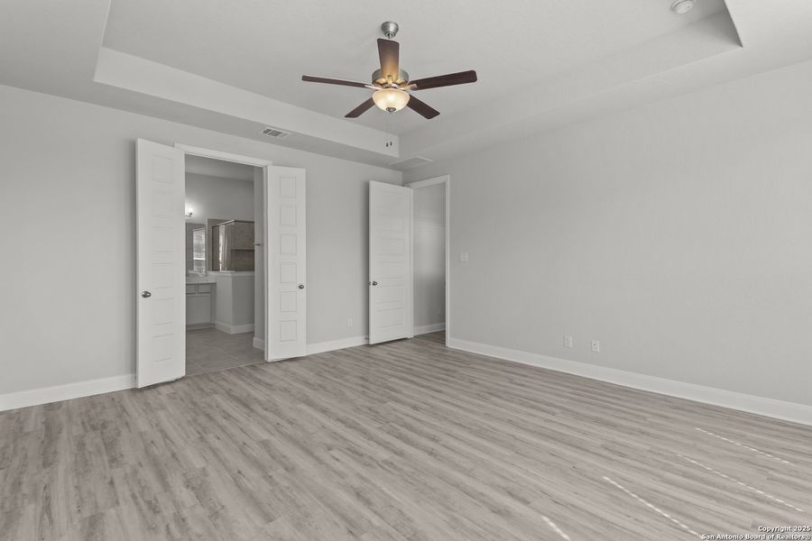 Spacious, unfurnished interior of a new home in Stillwater Ranch 45', San Antonio (Image 13).