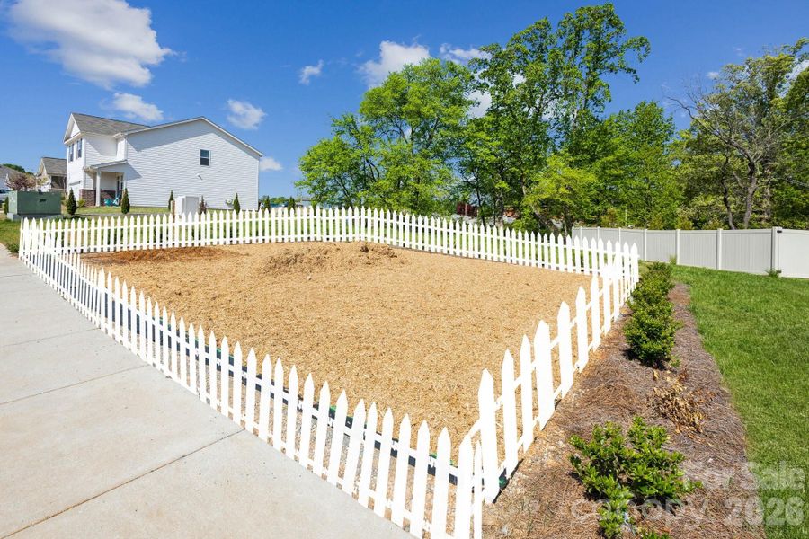 Image 13 of a home in Blue Sky Meadows.
