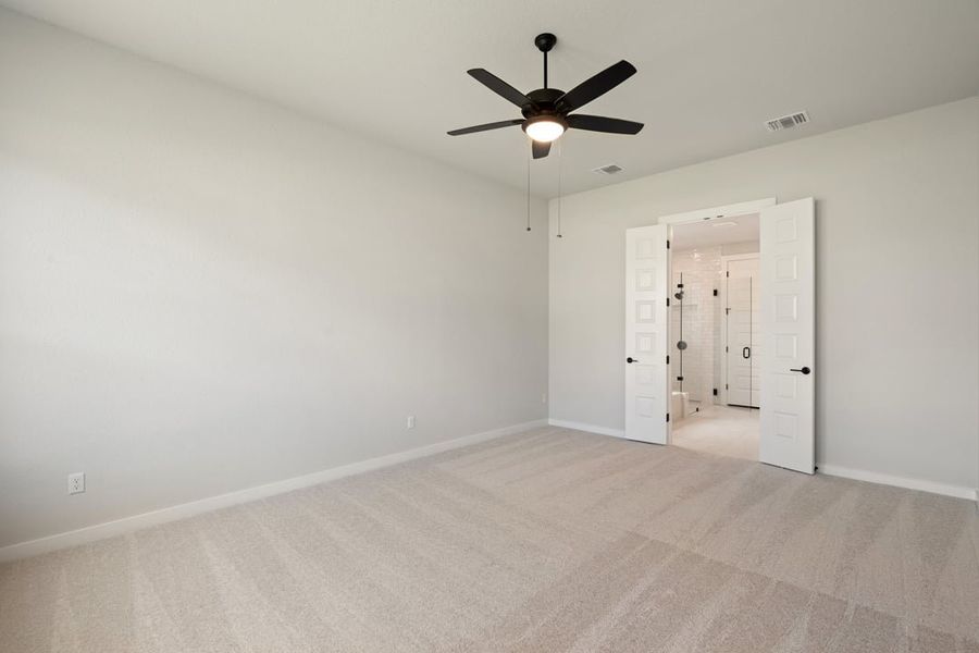 Spacious, unfurnished interior of a new home in Park Collection at Lariat, Liberty Hill (Image 25). Spacious, unfurnished interior of a new home in Park Collection at Lariat, Liberty Hill (Image 25).