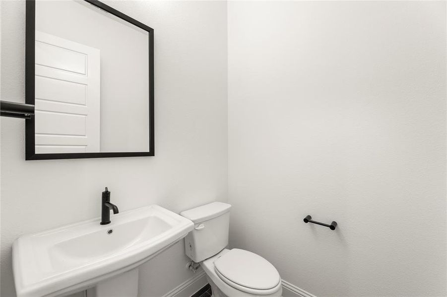 Furnished interior view inside a new home in Painted Tree Woodlands, McKinney (Image 15).