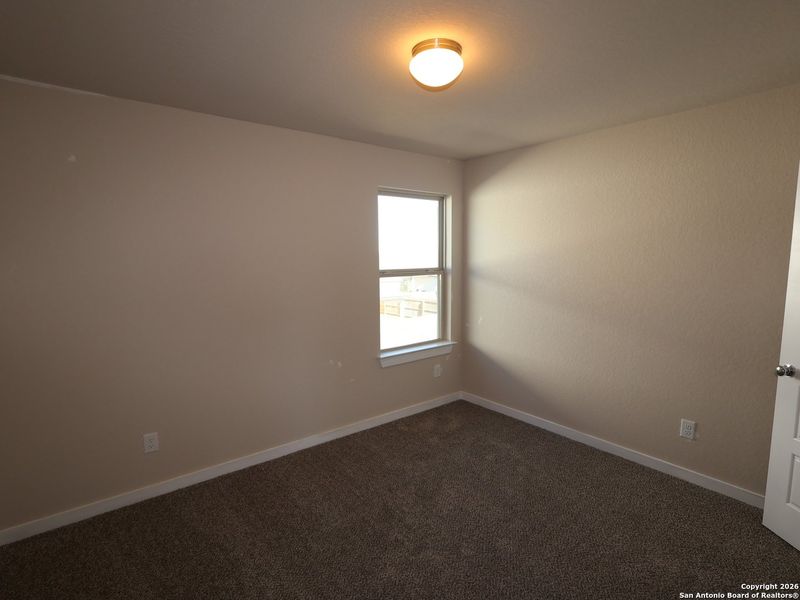 Spacious, unfurnished interior of a new home in Winding Brook, San Antonio (Image 26).