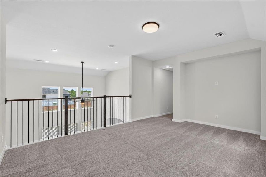 Spacious, unfurnished interior of a new home in Hillstead, Lavon (Image 16).