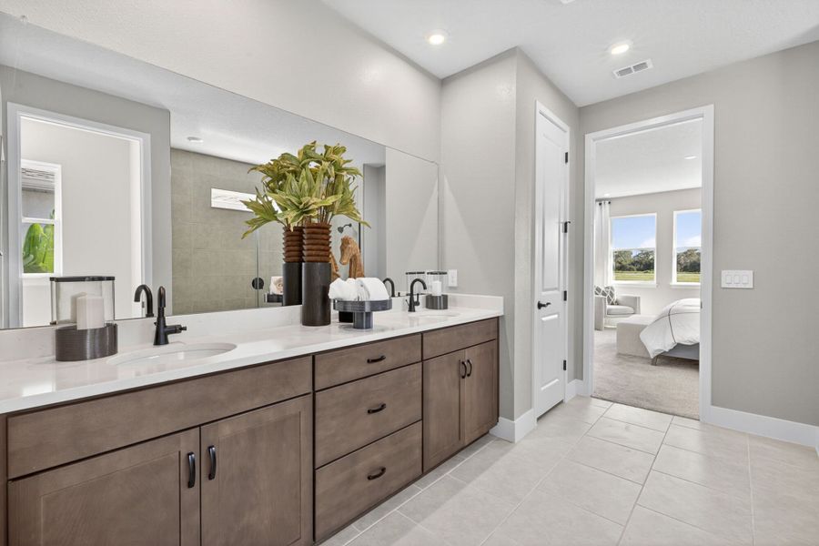 Furnished interior view inside a new home in Summerlit, Naples (Image 9).