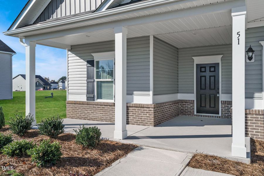 003-1920x1080-front-porch