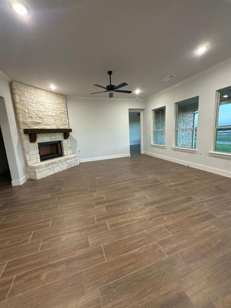 Spacious, unfurnished interior of a new home in Fannin Ranch, Leonard (Image 7). Spacious, unfurnished interior of a new home in Fannin Ranch, Leonard (Image 7).
