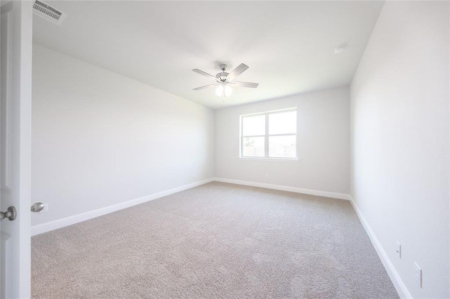 Spacious, unfurnished interior of a new home in Valencia on the Lake: Valencia 50s, Little Elm (Image 10). Spacious, unfurnished interior of a new home in Valencia on the Lake: Valencia 50s, Little Elm (Image 10).