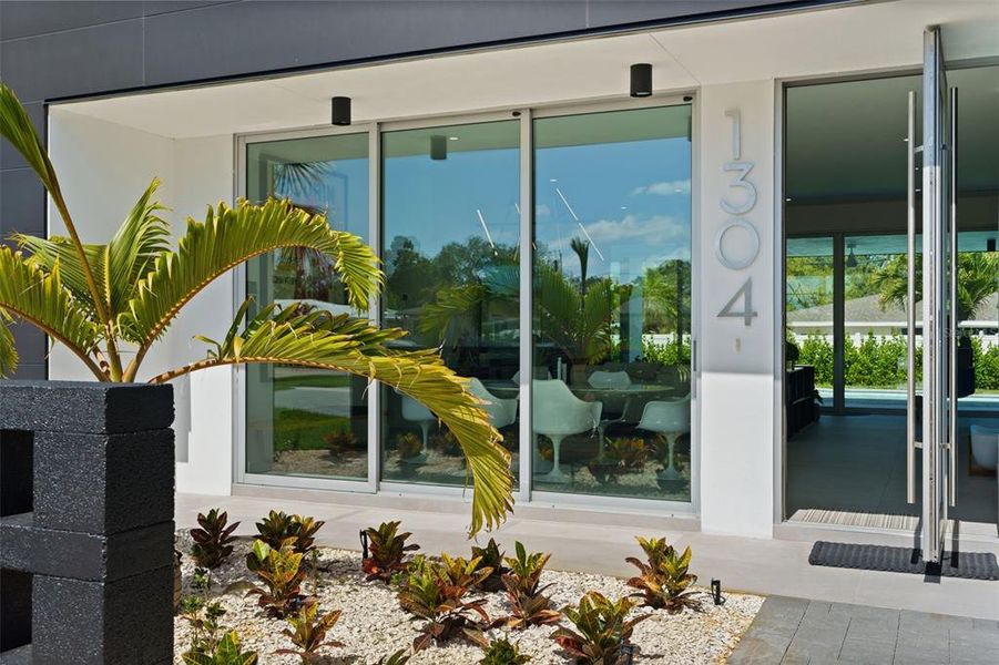 Exterior details and patio area of a home in , Belleair (Image 36).