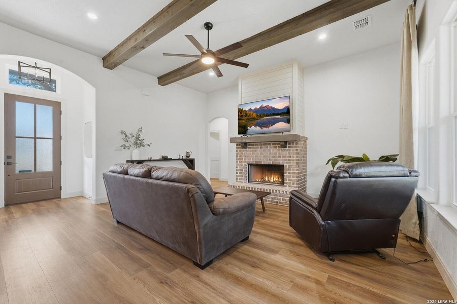 Furnished interior view inside a new home in , La Vernia (Image 17).
