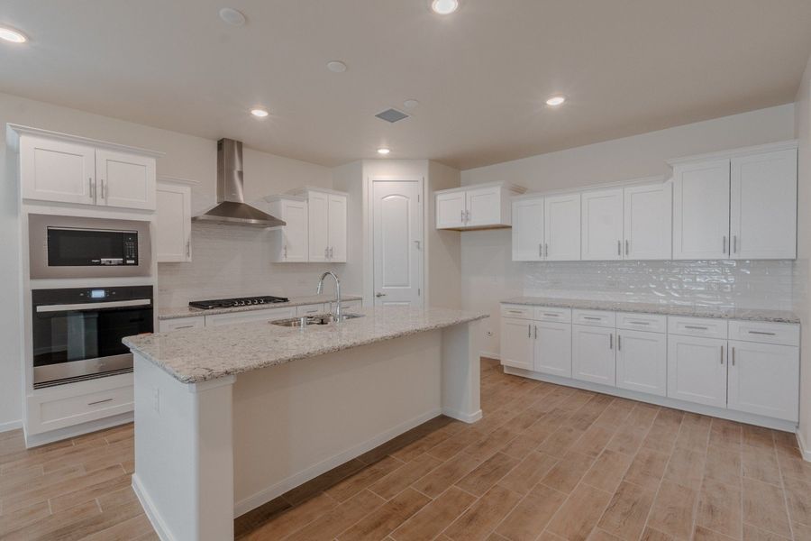 Furnished interior view inside a new home in Paseo Del Este, El Paso (Image 9).
