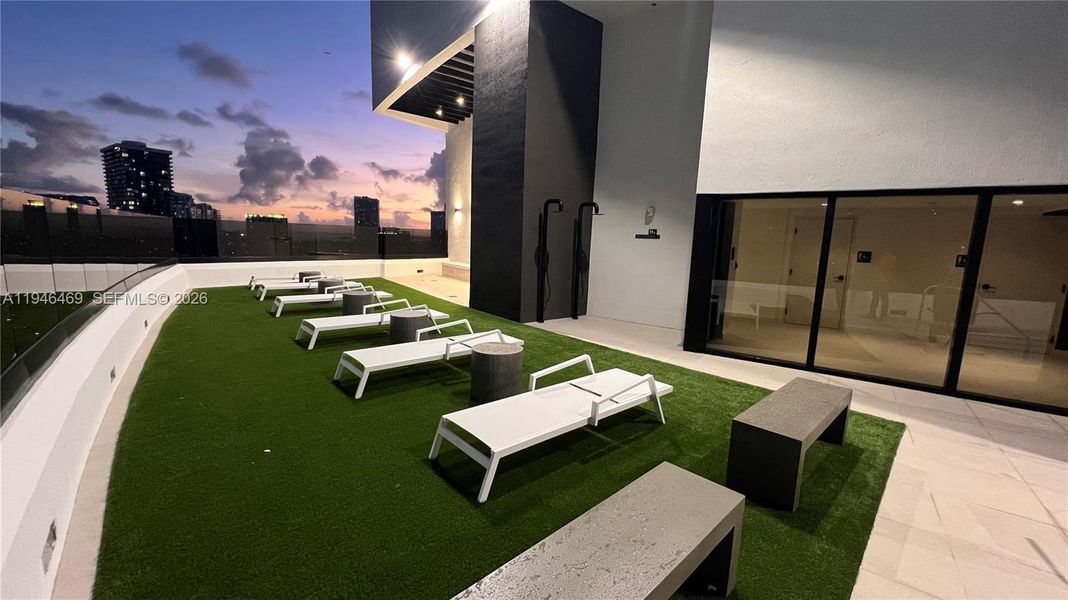 Community amenities in , Miami (Image 52).