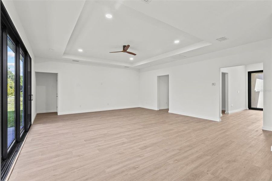 Spacious, unfurnished interior of a new home in , Punta Gorda (Image 15).