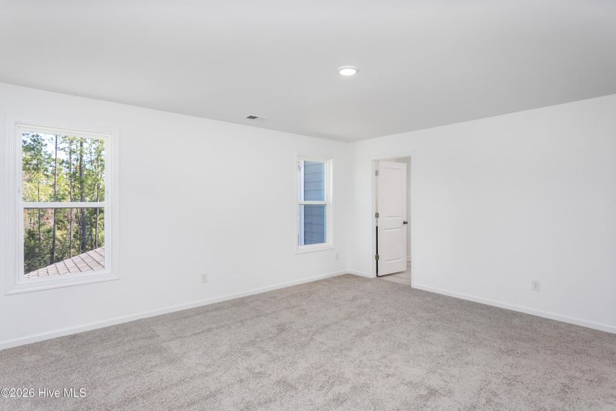Spacious, unfurnished interior of a new home in Terrapin, Leland (Image 20).