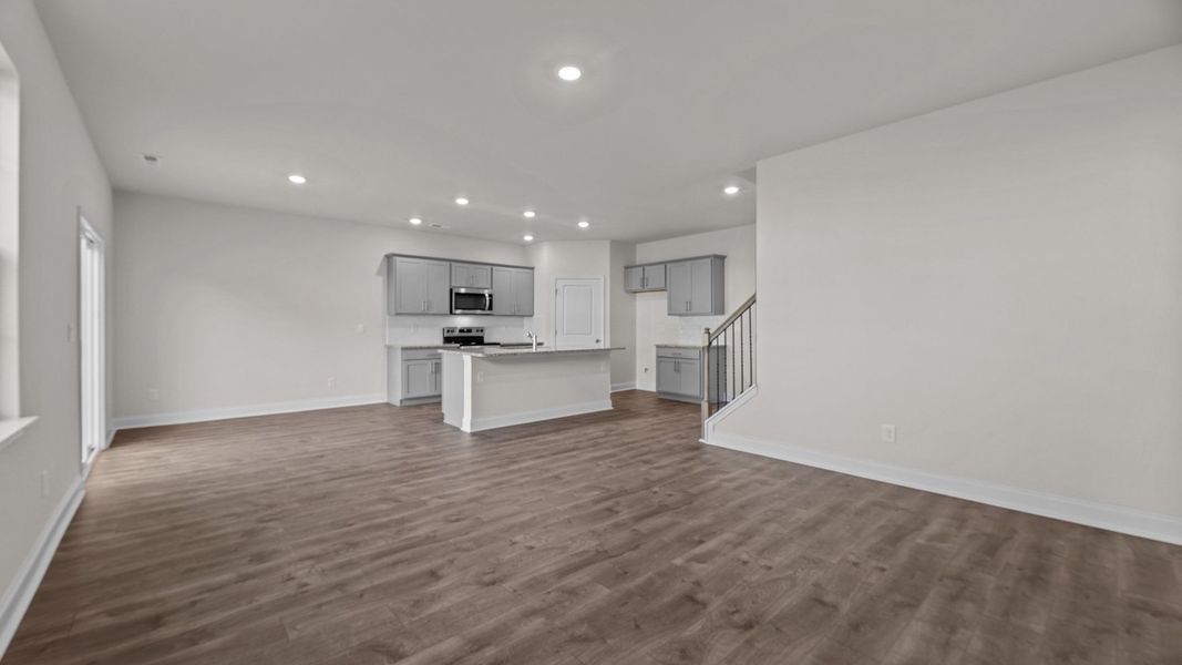 Spacious, unfurnished interior of a new home in Villa Grande, Winterville (Image 12).