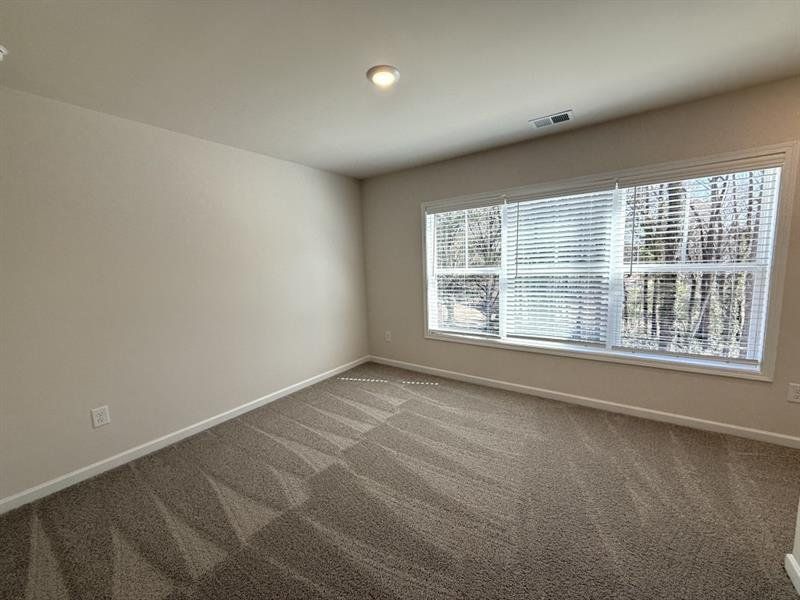 Spacious, unfurnished interior of a new home in Magnolia Grove, Mableton (Image 17).
