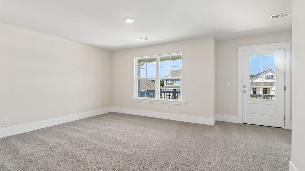 Spacious, unfurnished interior of a new home in Shell Pointe, Gilbert (Image 33).