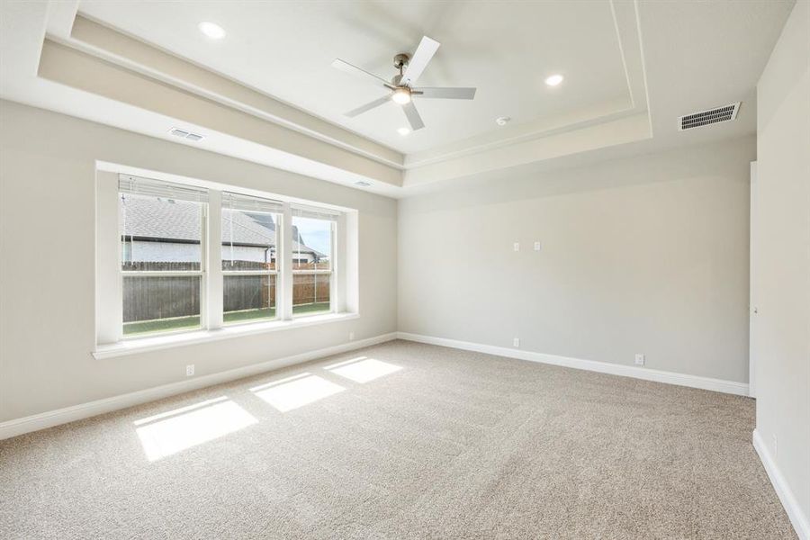 Spacious, unfurnished interior of a new home in Ridgepoint, Midlothian (Image 21).