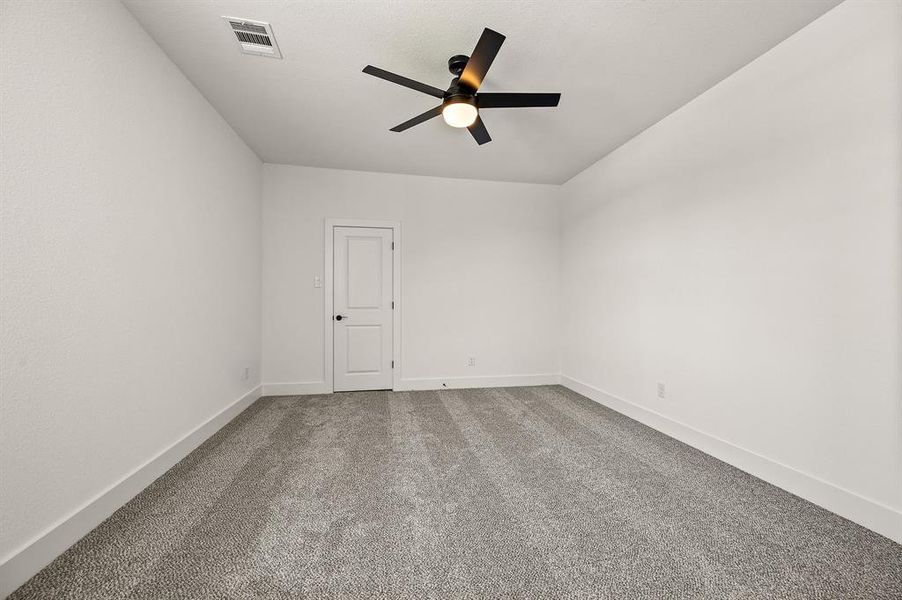 Spacious, unfurnished interior of a new home in Parks of Aledo, Aledo (Image 27).