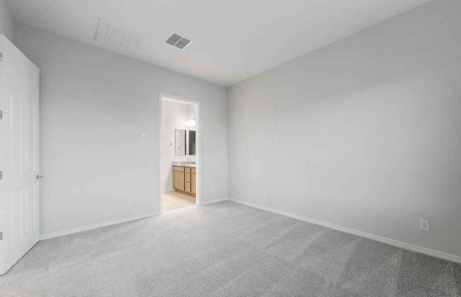 Spacious, unfurnished interior of a new home in Sun City Festival, Buckeye (Image 27). Spacious, unfurnished interior of a new home in Sun City Festival, Buckeye (Image 27).