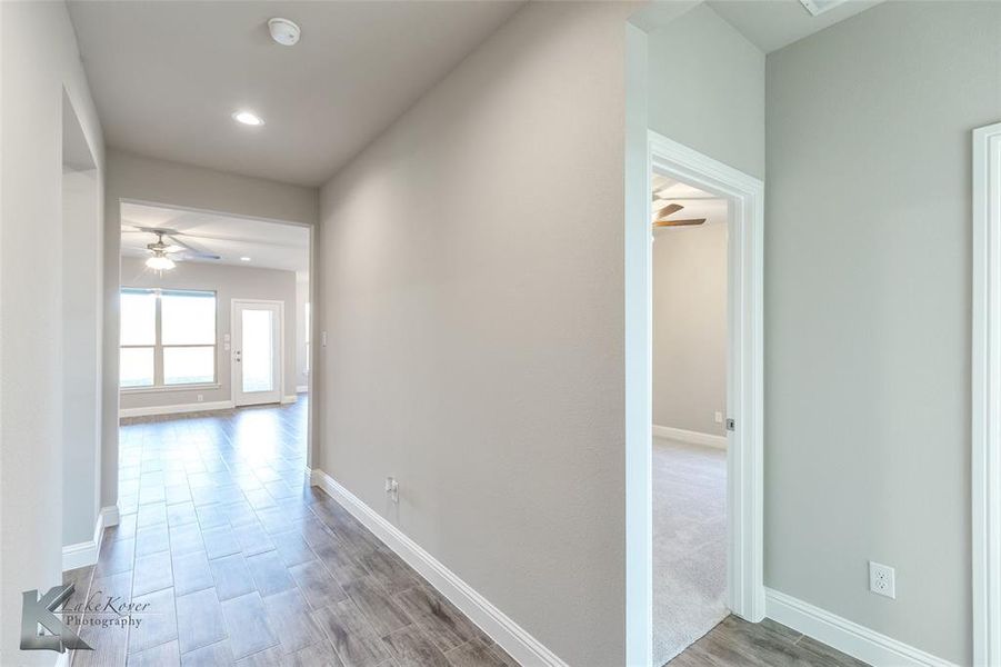 Spacious, unfurnished interior of a new home in , Abilene (Image 15).