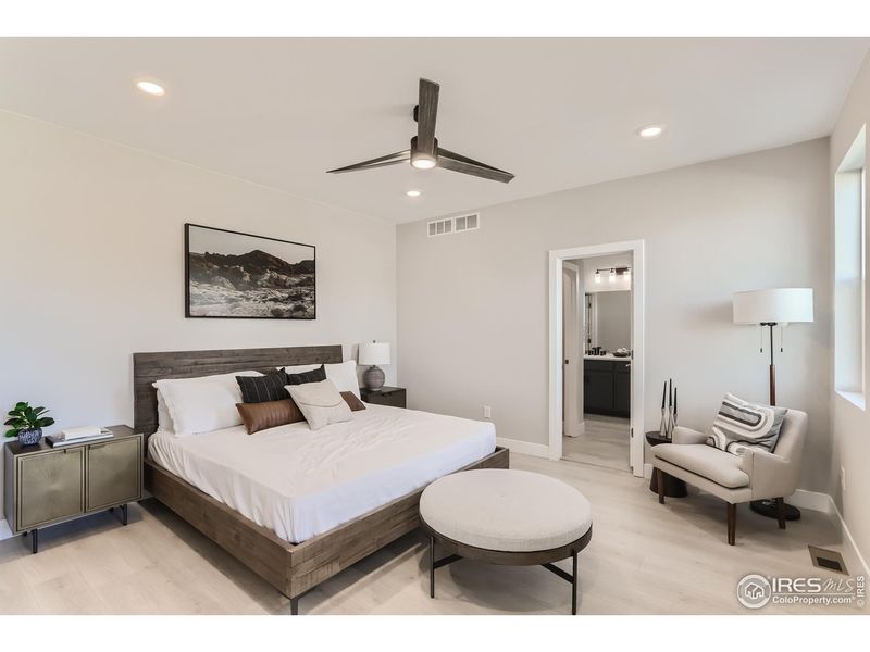 Furnished interior view inside a new home in Country Club Reserve, Fort Collins (Image 9). Furnished interior view inside a new home in Country Club Reserve, Fort Collins (Image 9).