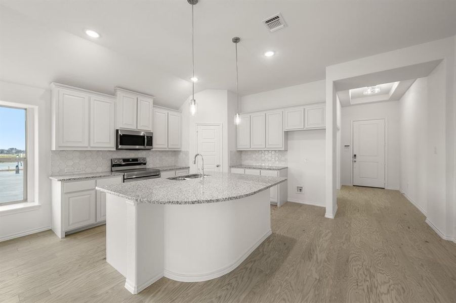 4532 Lyre Leaf- Kitchen-3 4532 Lyre Leaf- Kitchen-3