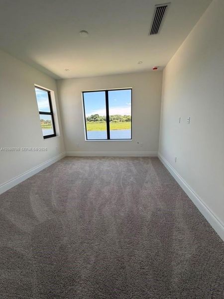 Spacious, unfurnished interior of a new home in , Miami Lakes (Image 13).