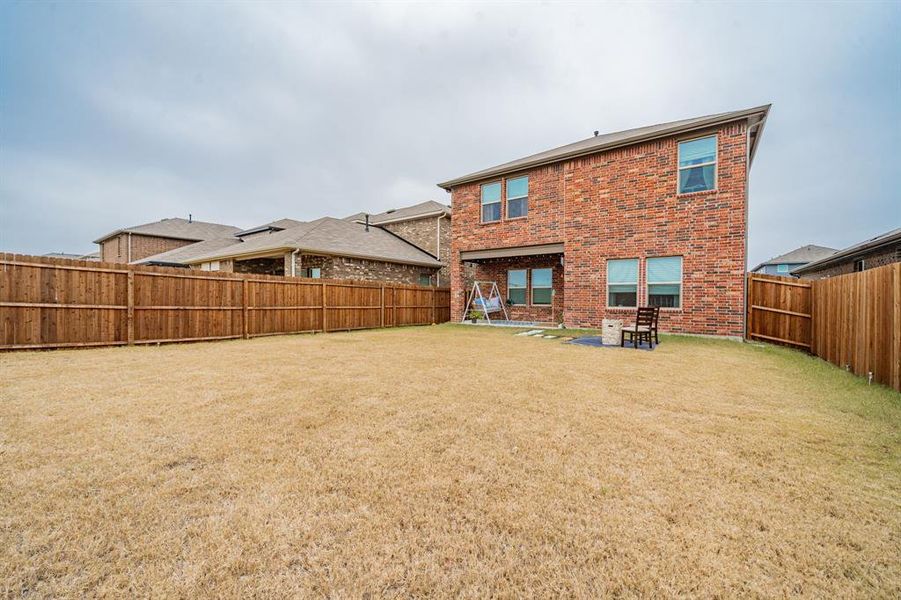 Exterior details and patio area of a home in , Crandall (Image 20).