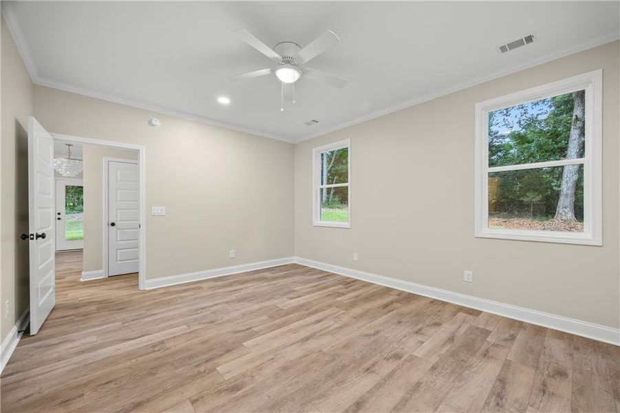 Spacious, unfurnished interior of a new home in , Nicholson (Image 62).