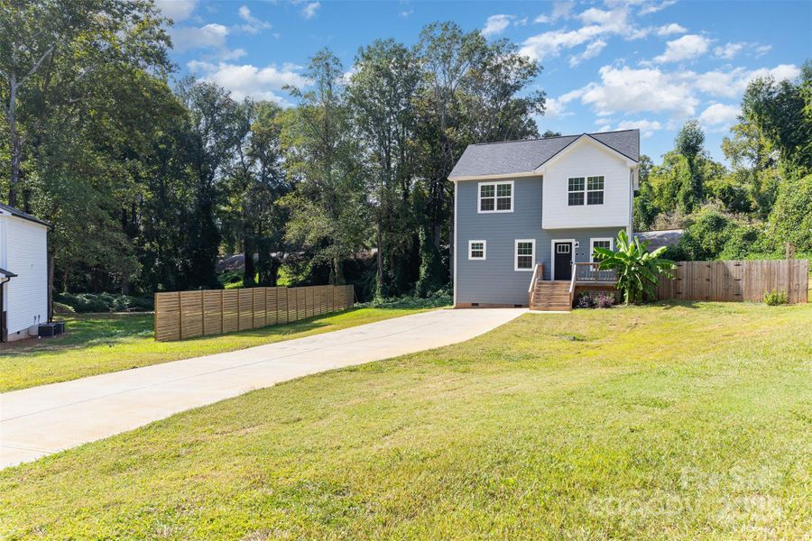 Image 20 of a home in .