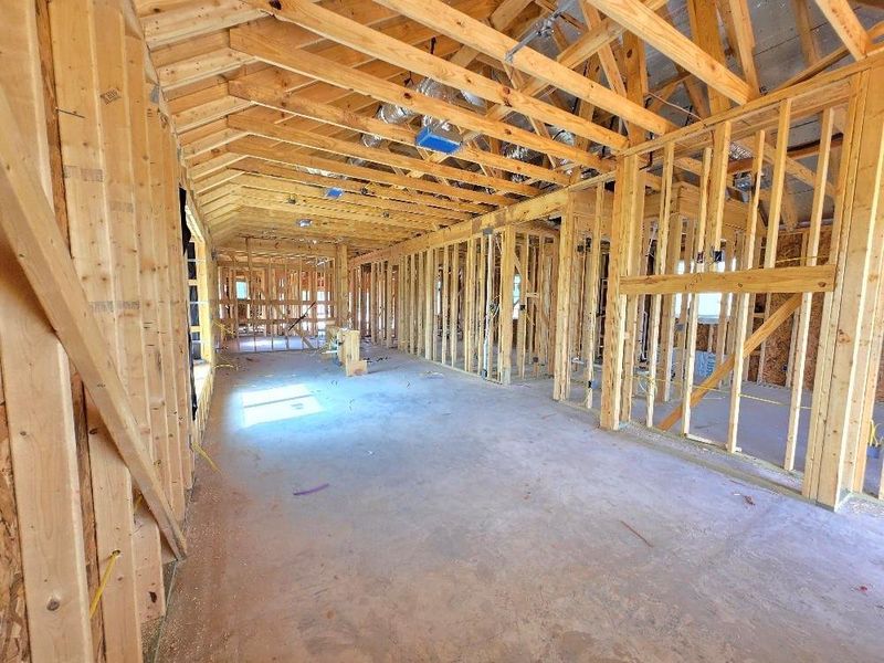Spacious, unfurnished interior of a new home in Sienna 40', Missouri City (Image 34). Spacious, unfurnished interior of a new home in Sienna 40', Missouri City (Image 34).