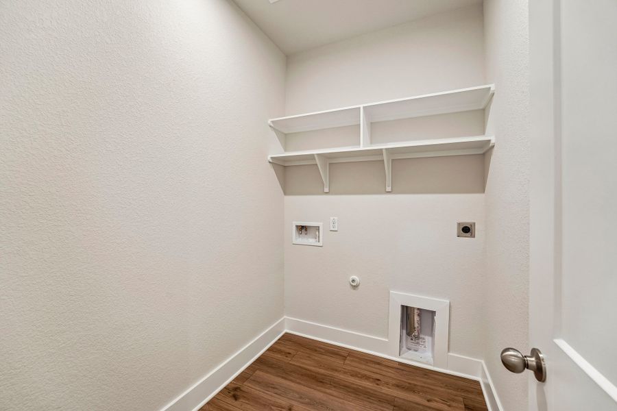 Representative unfurnished interior of a home built from the Monroe by Omega Builders in Hartrick Ranch, Temple (Image 14). Representative unfurnished interior of a home built from the Monroe by Omega Builders in Hartrick Ranch, Temple (Image 14).