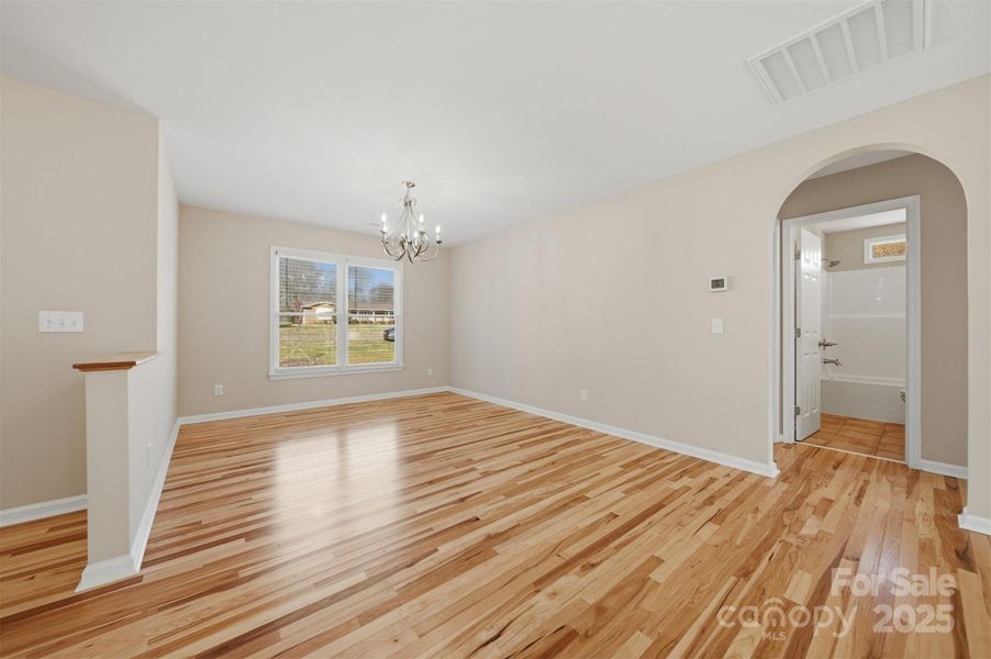 Spacious, unfurnished interior of a new home in , Newton (Image 19).