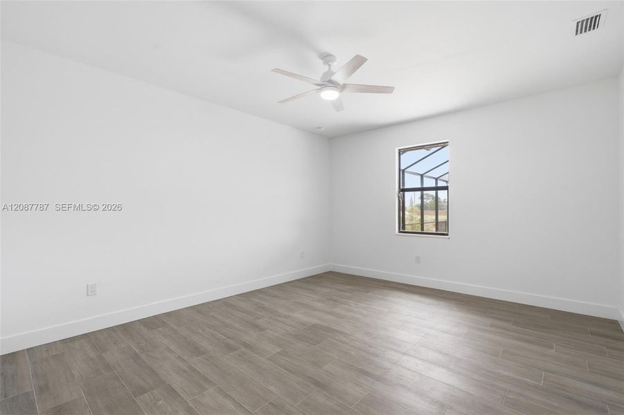 Spacious, unfurnished interior of a new home in , Cape Coral (Image 16). Spacious, unfurnished interior of a new home in , Cape Coral (Image 16).