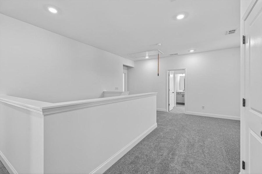 Spacious, unfurnished interior of a new home in Bailey Fence, Dacula (Image 18).