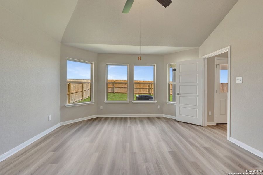 Spacious, unfurnished interior of a new home in Park Place, New Braunfels (Image 36). Spacious, unfurnished interior of a new home in Park Place, New Braunfels (Image 36).