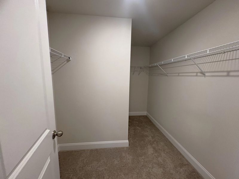 Spacious, unfurnished interior of a new home in Cades Bluff, Lebanon (Image 15).