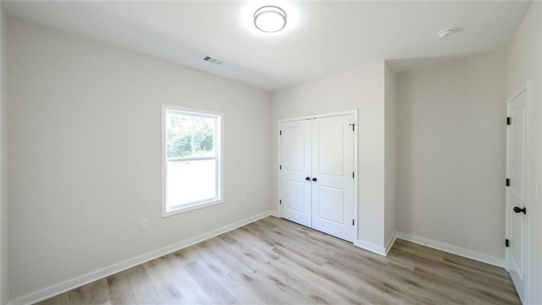 Spacious, unfurnished interior of a new home in , Tallapoosa (Image 30).