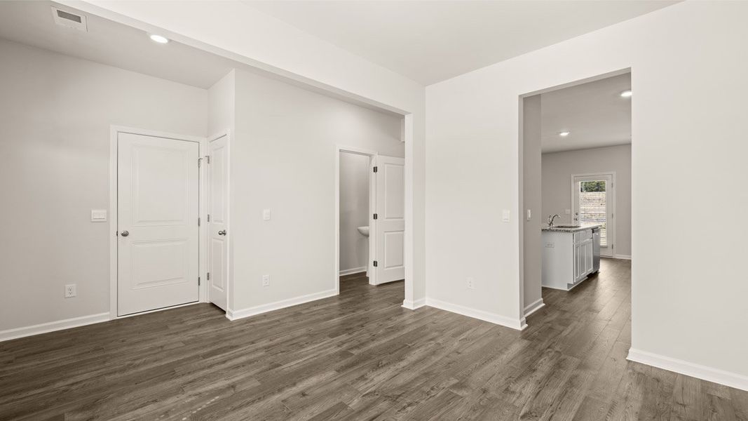 Spacious, unfurnished interior of a new home in Byrd Village, Graniteville (Image 13).