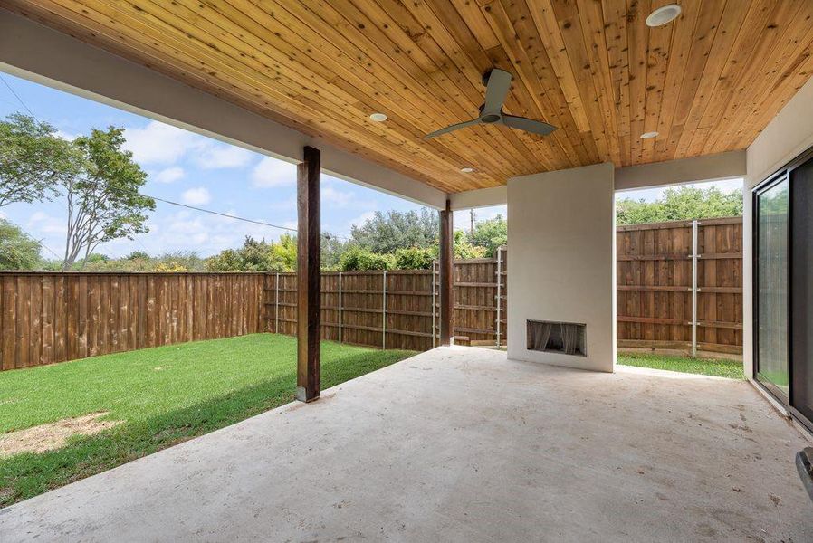 Exterior details and patio area of a home in , Dallas (Image 21).