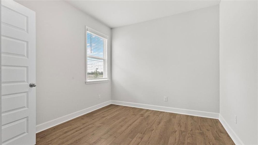 Spacious, unfurnished interior of a new home in Evergreen Crossing, Locust Grove (Image 28).