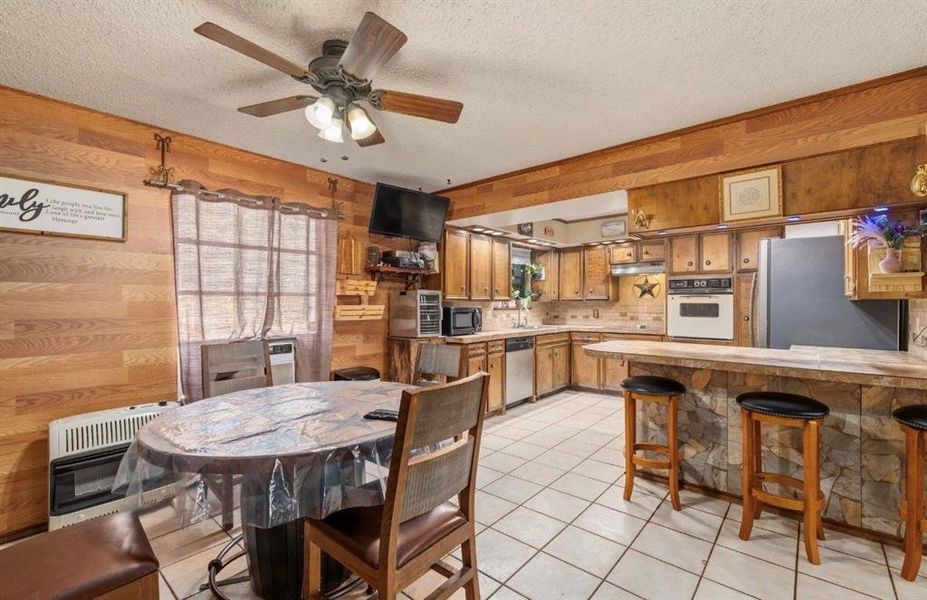 Furnished interior view inside a new home in , Brownwood (Image 5).