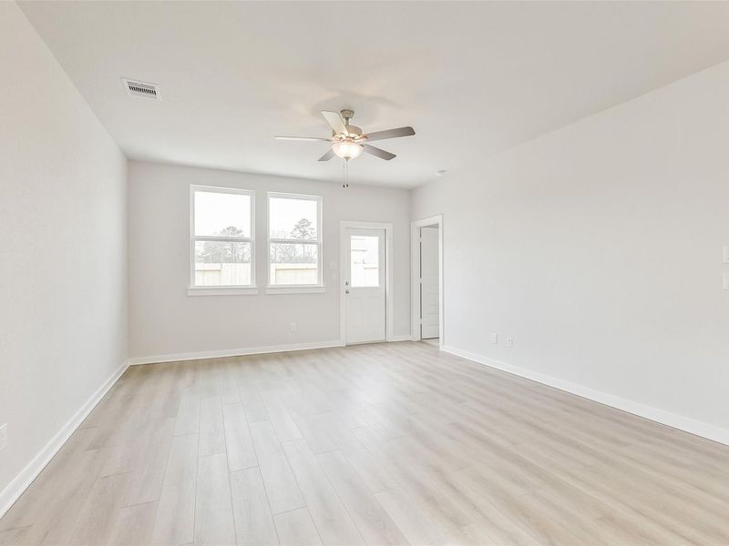 Spacious, unfurnished interior of a new home in Liberty Estates, Cleveland (Image 20).