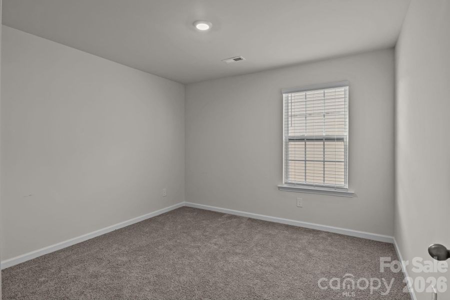 Spacious, unfurnished interior of a new home in Mills at Long Creek, Dallas (Image 16).